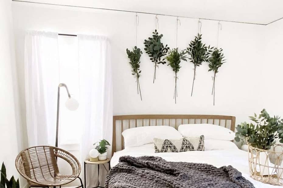 Layered Textures: Incorporating Textiles for a Boho Bedroom Vibe