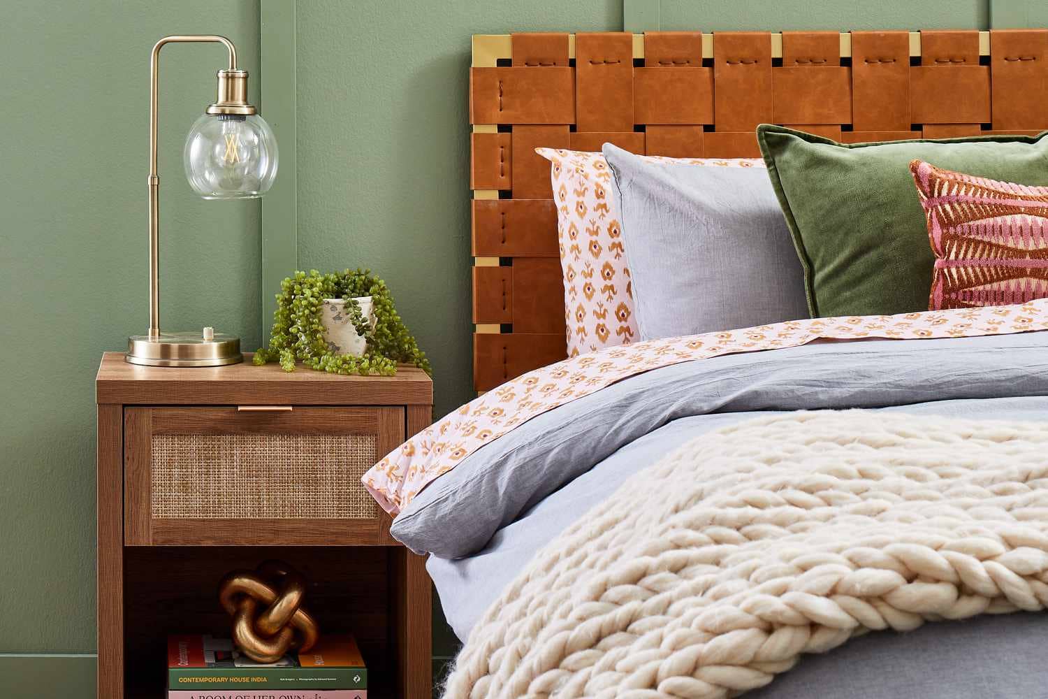 Color Harmony: Creating a Balanced And Cohesive Bedroom Color Palette
